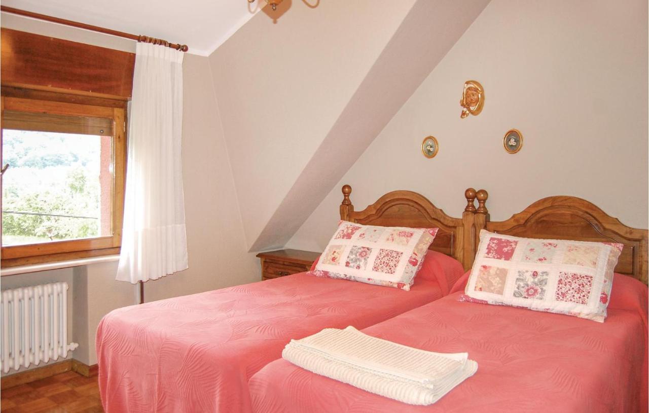 Gorgeous Home In Pilona With Kitchen La Pinera Екстер'єр фото