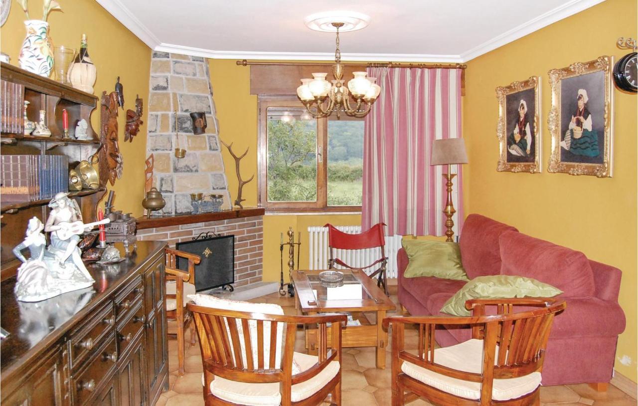 Gorgeous Home In Pilona With Kitchen La Pinera Екстер'єр фото