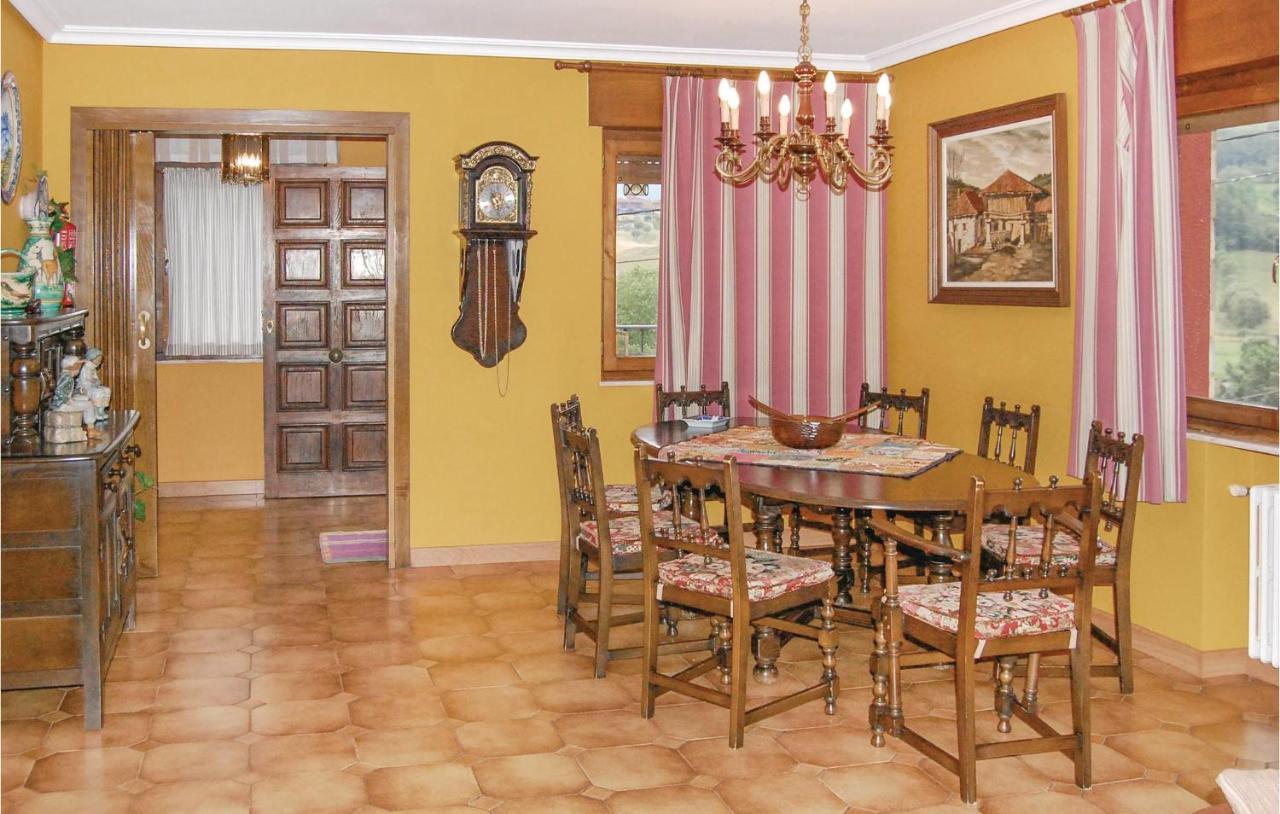 Gorgeous Home In Pilona With Kitchen La Pinera Екстер'єр фото